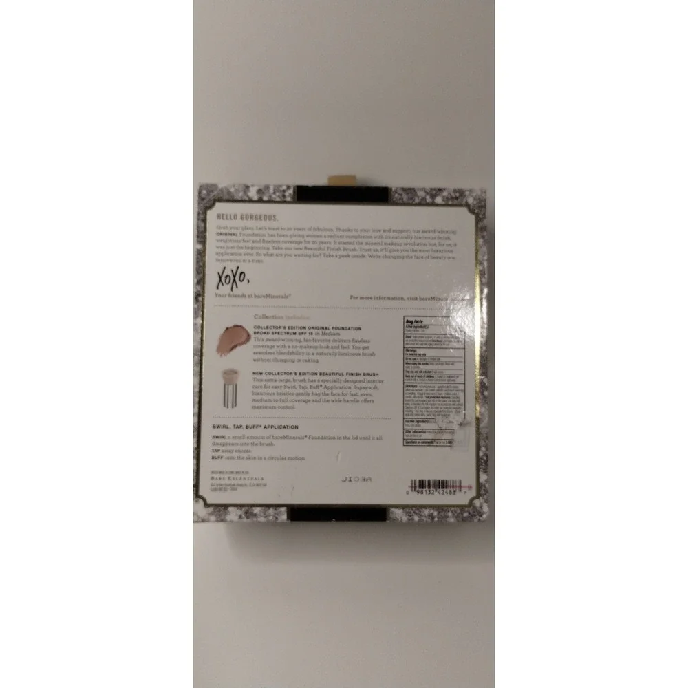 Bare Minerals 20th Anniversary‎ Full Size Foundation & Brush Set LIGHT  Feminine